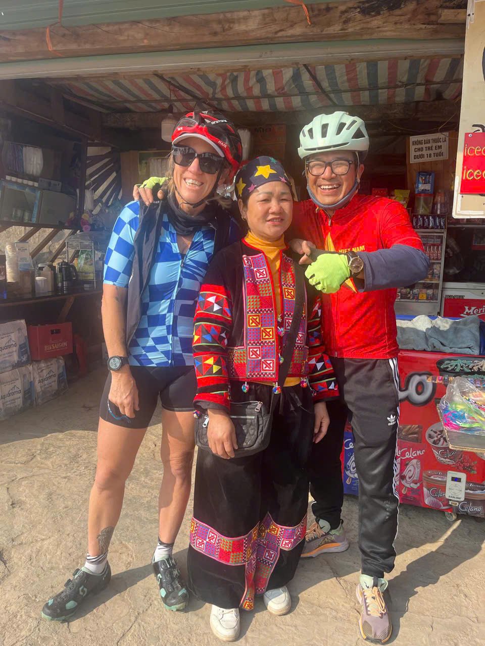 Vietnam Fietsreis Cao Bang: Ontdek het Ongetemde Noordoosten op Twee Wielen